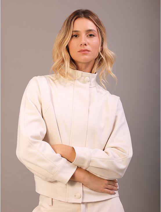 Jaqueta Calvin Klein Feminina Gola Alta Com Recortes - Off White Jaqueta Calvin Klein Feminina Gola Alta Com Recortes Off White 38