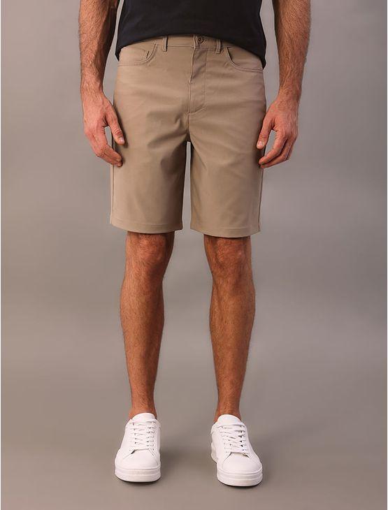 Bermuda Calvin Klein Classica 5 Pockets - Caqui Medio Bermuda Calvin Klein Classica 5 Pockets Caqui Medio 42