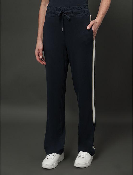 Calça Feminina Retilínea em Contraste Calvin Klein Jeans - Marinho Calça Feminina Retilínea em Contraste Calvin Klein Jeans Marinho Pp