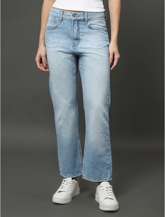 Calça Jeans Feminina Cropped Straight Calvin Klein Jeans - Azul Claro Calça Jeans Feminina Cropped Straight Calvin Klein Jeans Azul Claro 42
