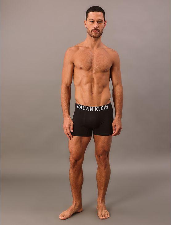 Cueca Trunk Intense Power Seamless Calvin Klein Underwear - Preto Cueca Trunk Intense Power Seamless Calvin Klein Underwear Preto m