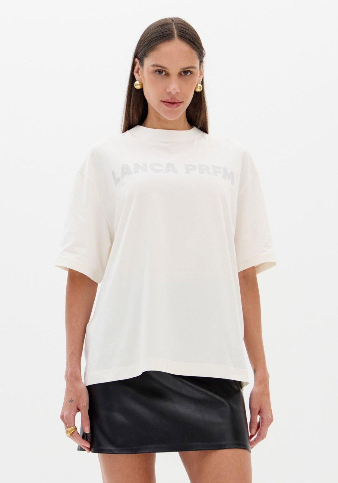T-shirt Oversized Com Mangas Curtas Lança Perfume