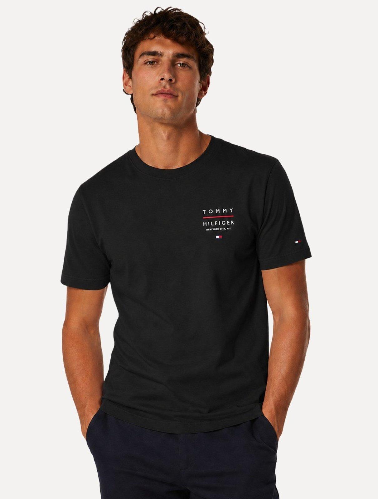 Camiseta Tommy Hilfiger Masculina Regular Logo Brand Love RWB Preta