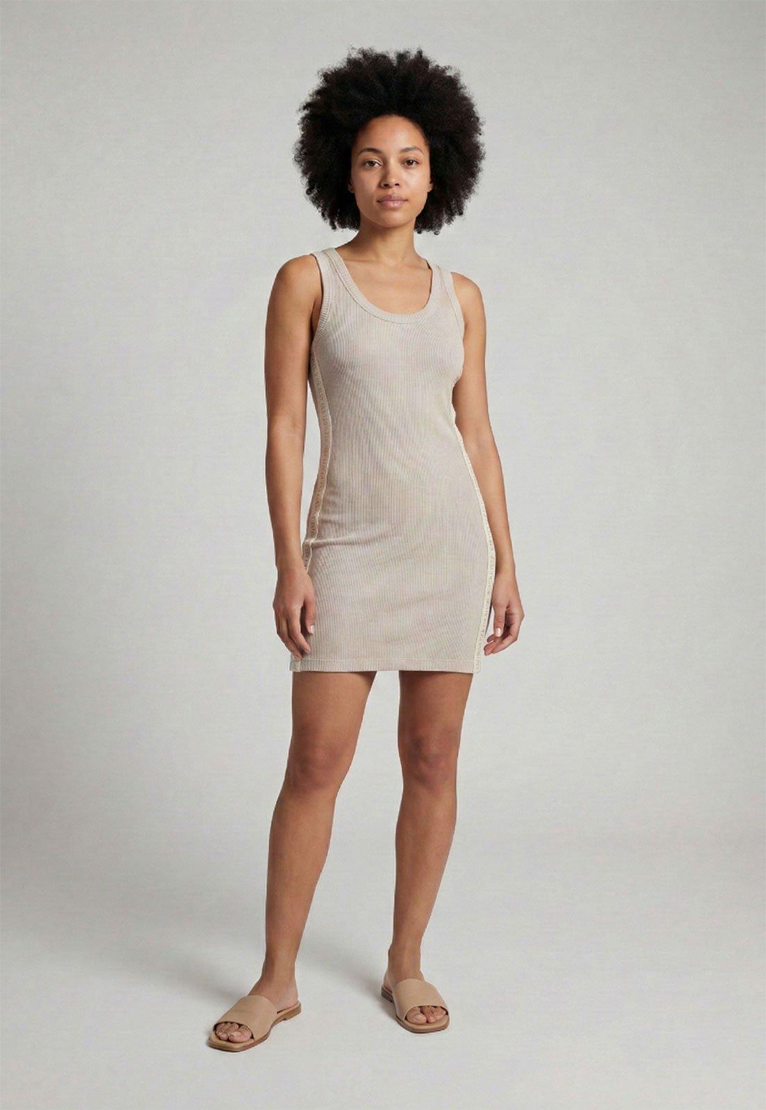 Vestido Feminino Lança Perfume Decote Redondo Bege