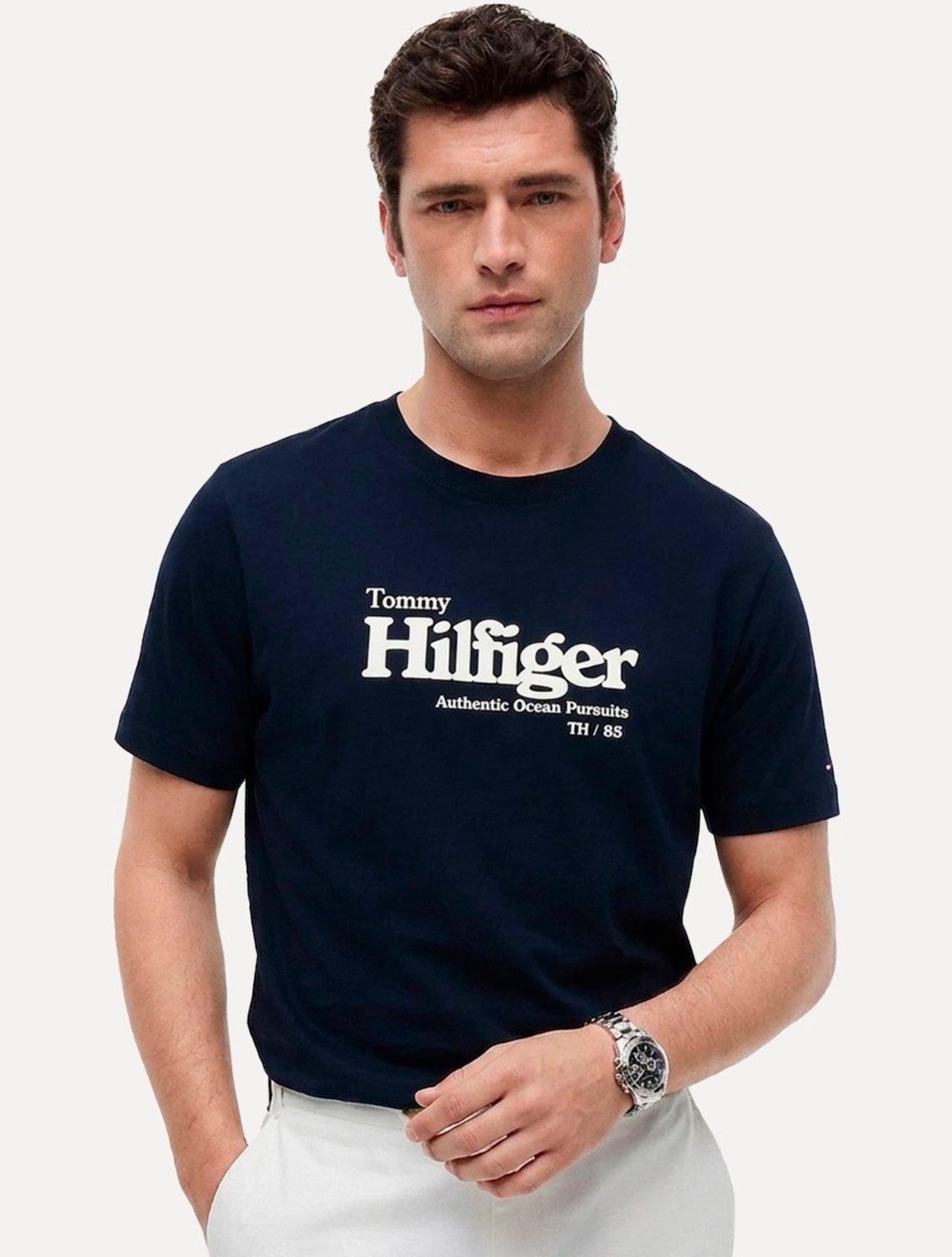 Camiseta Tommy Hilfiger Masculina Authentic Ocean Pursuit Azul Marinho