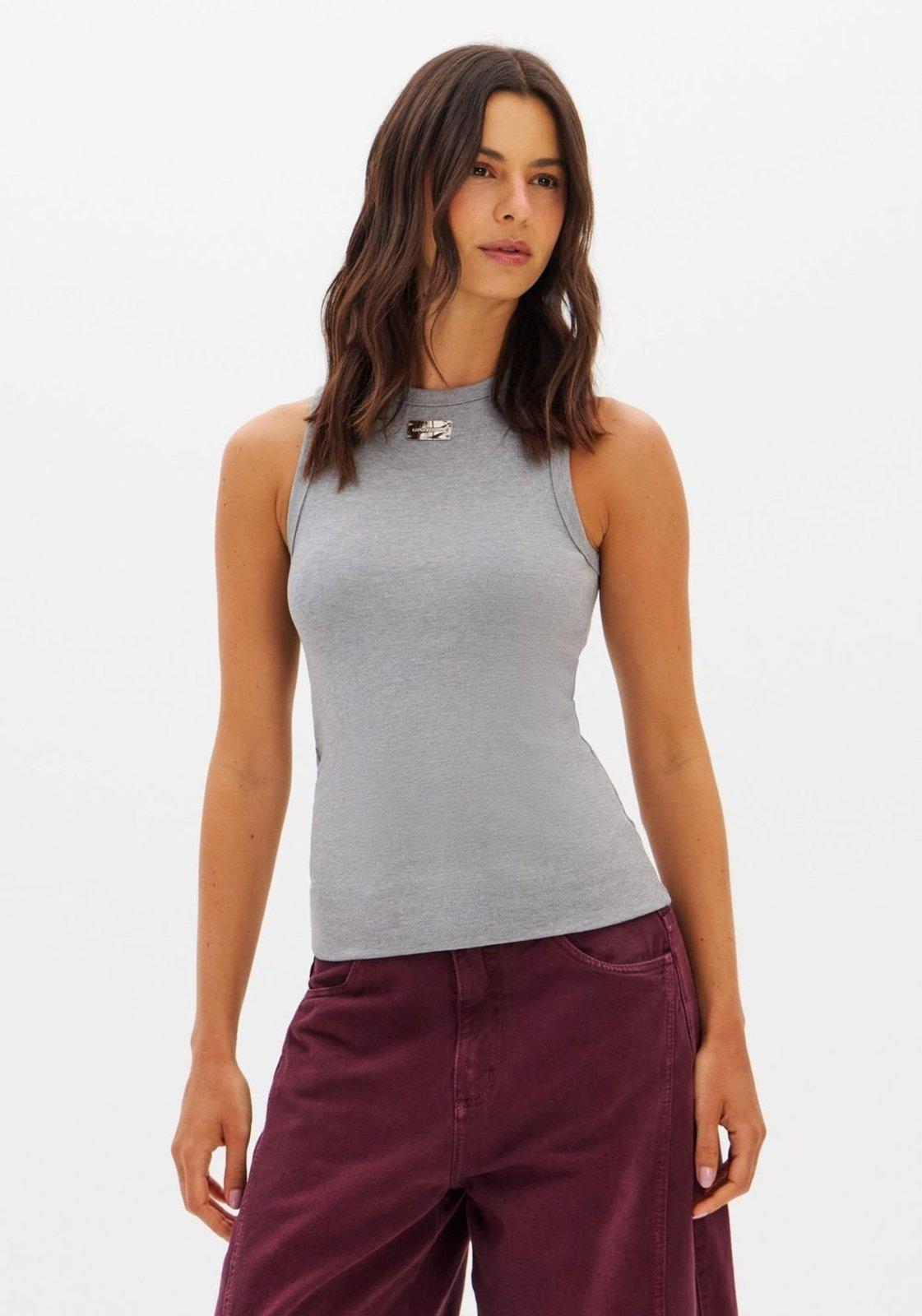 Blusa Sem Manga Malha Pesada Lança Perfume