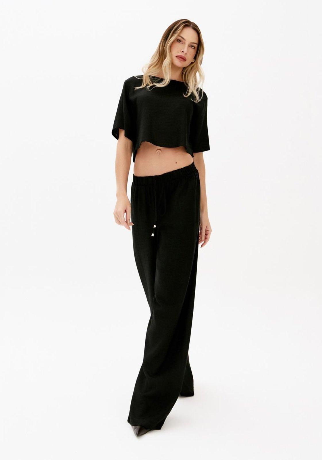 Calça Wide Leg Lança Perfume