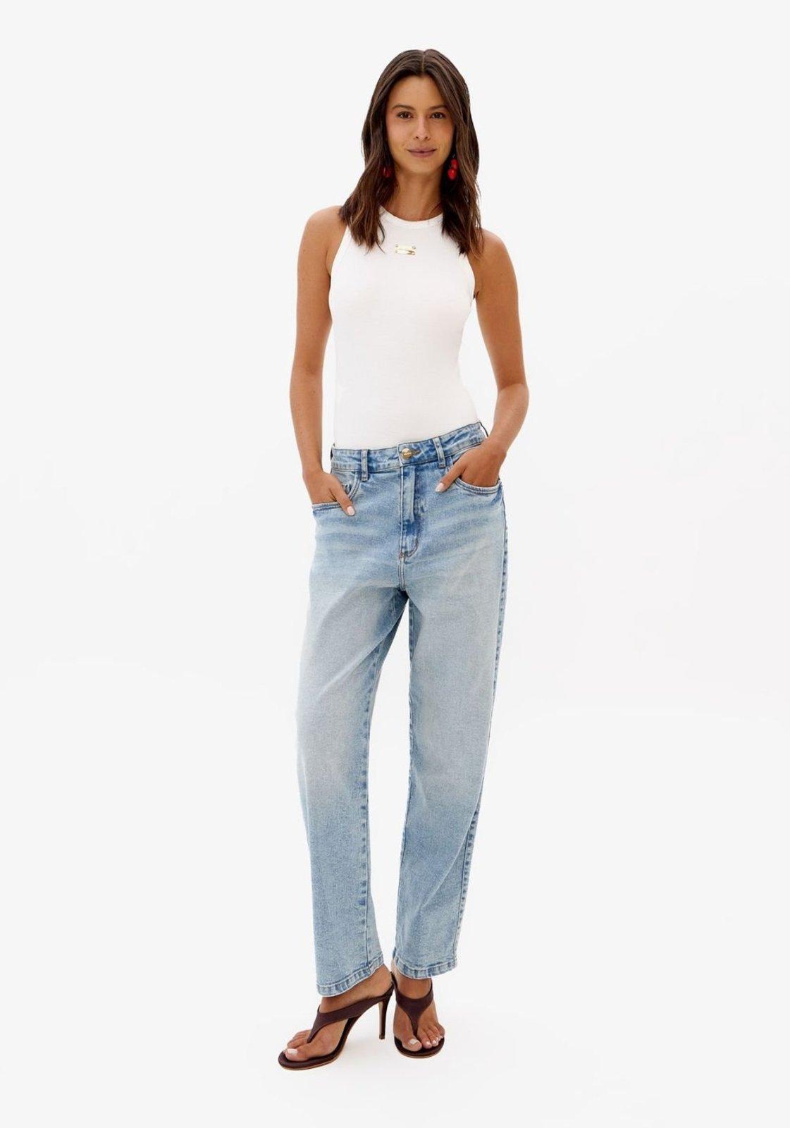 Calça Jeans Mom Cintura Alta Lança Perfume