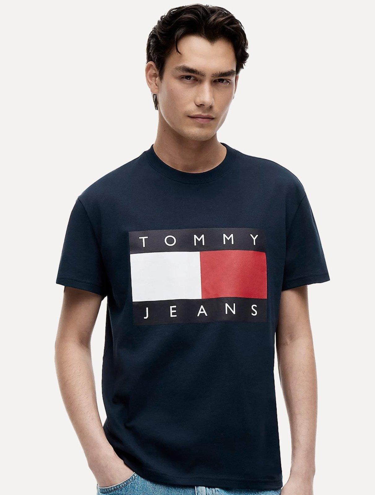 Camiseta Tommy Hilfiger Masculina Regular Big Flag Azul Marinho