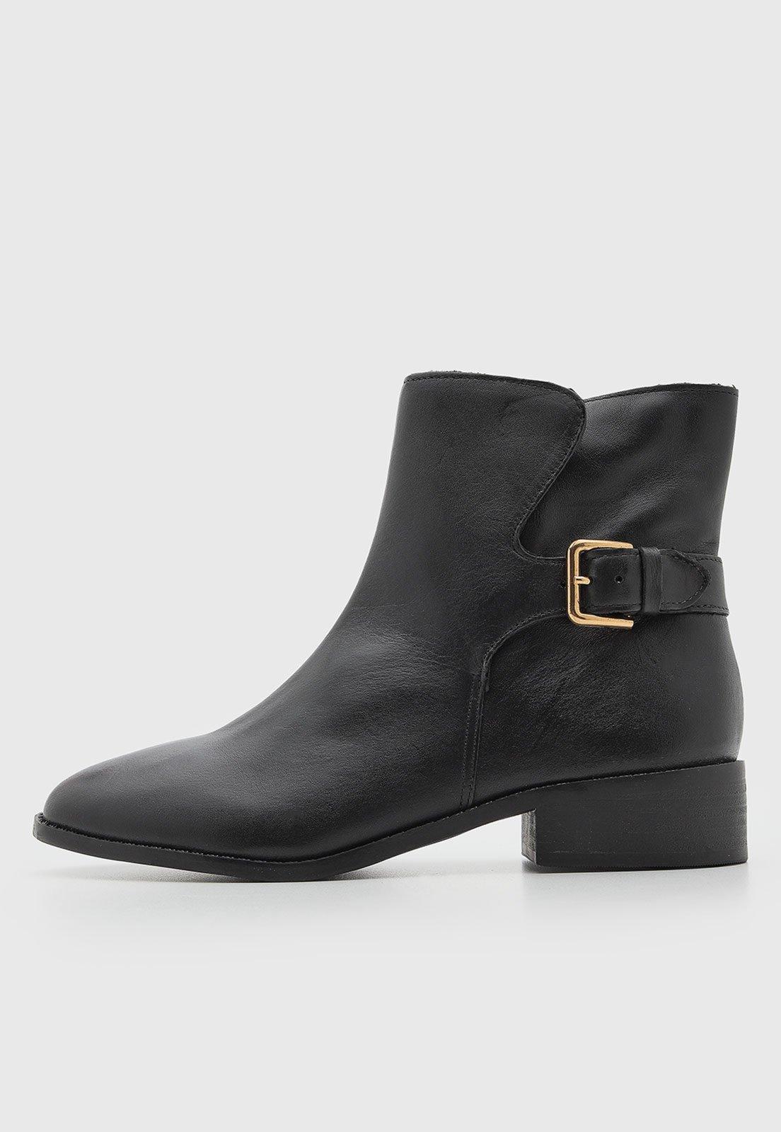 Bota Feminina Arezzo Couro Cano Curto Preta