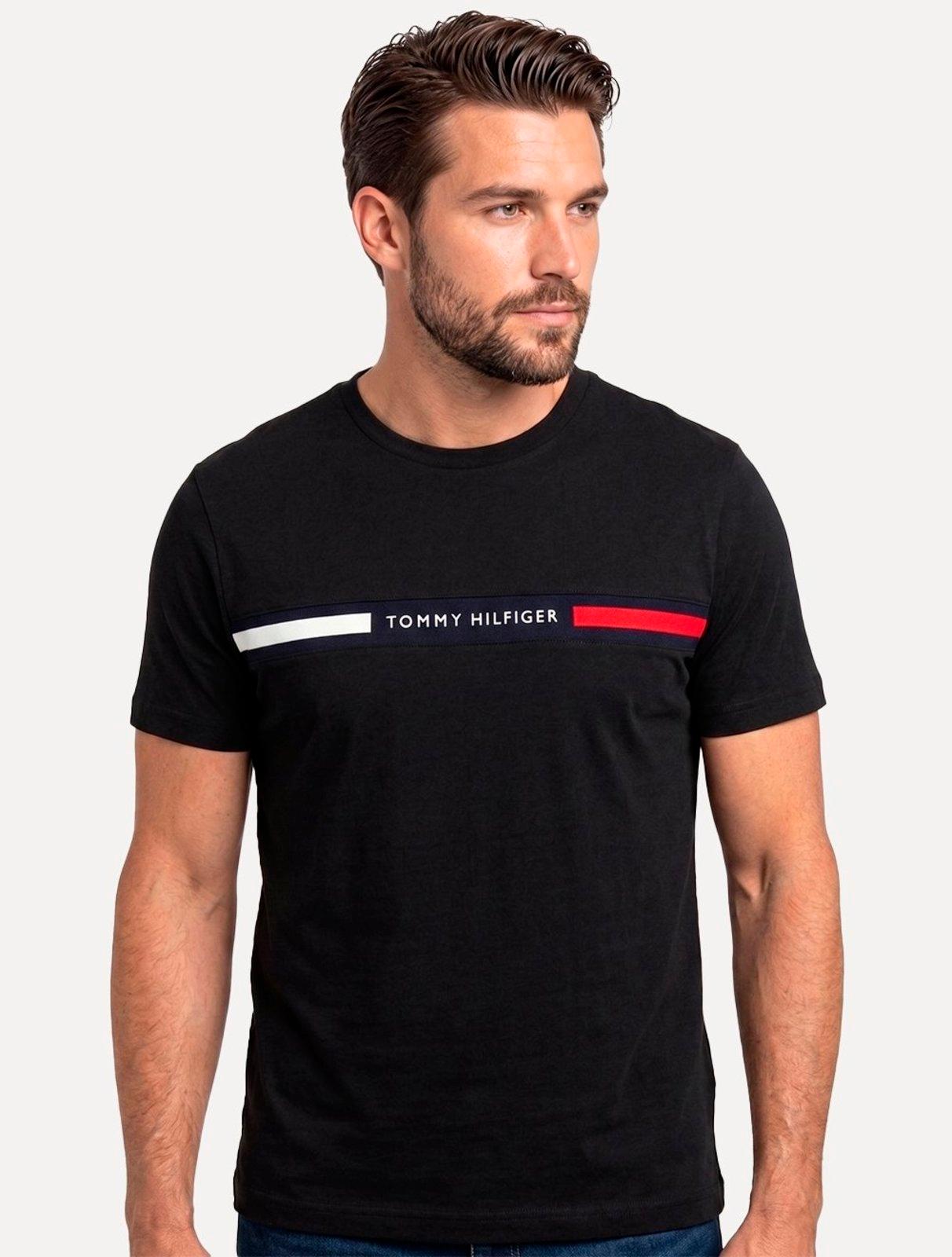 Camiseta Tommy Hilfiger Masculina Chest Insert Logo Preta