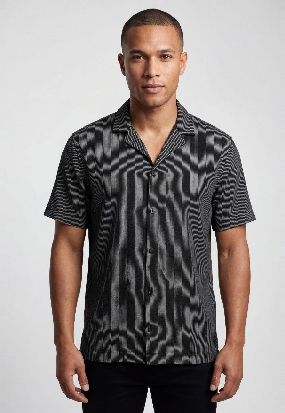 Camisa Masculina Colcci Listrada Preta