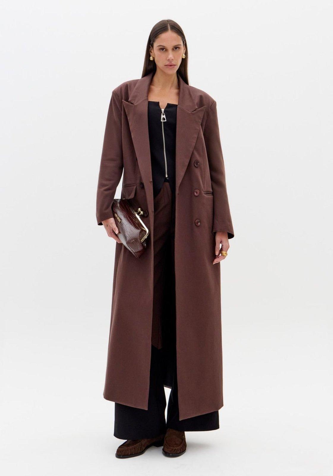Trench Coat Alongado Com Botões Lança Perfume