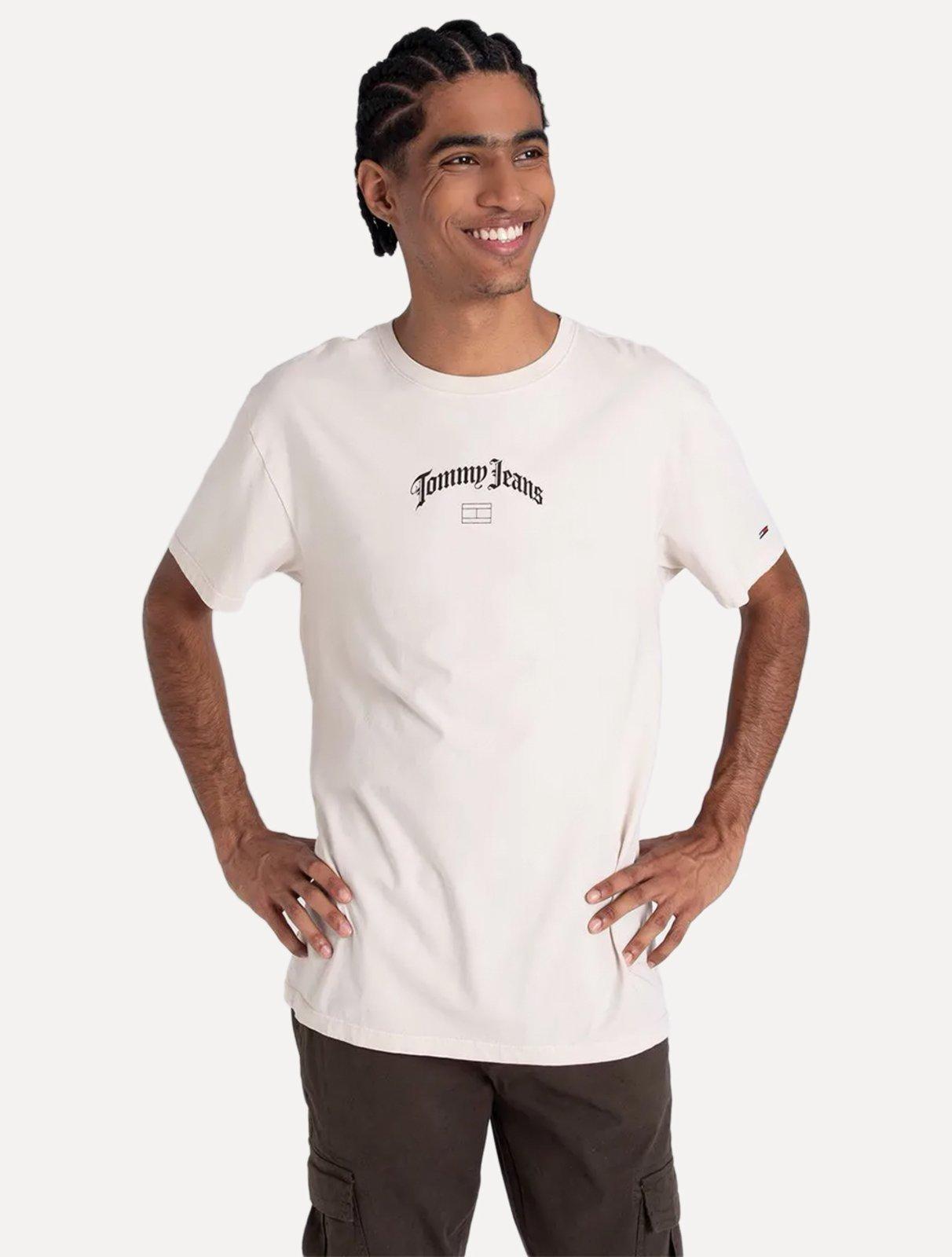 Camiseta Tommy Jeans Masculina Regular Grunge Arch Areia