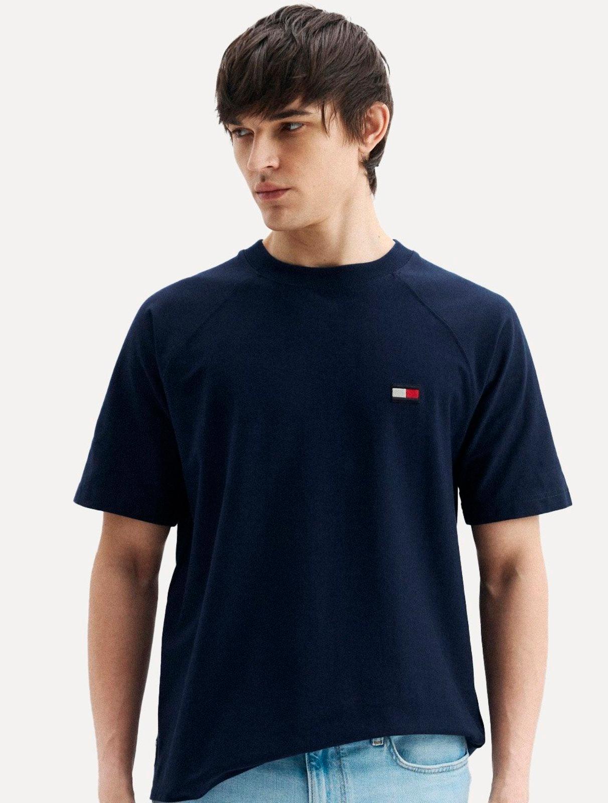 Camiseta Tommy Hilfiger Masculina Flag Relaxed Fit Azul Marinho