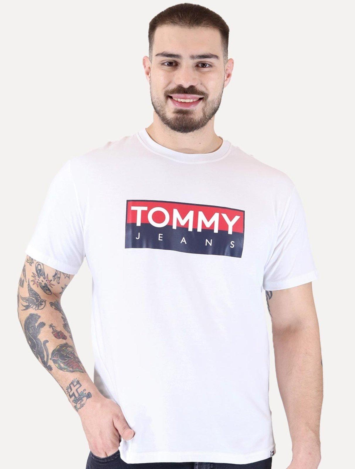 Camiseta Tommy Jeans Masculina Regular Entire Logo Branca
