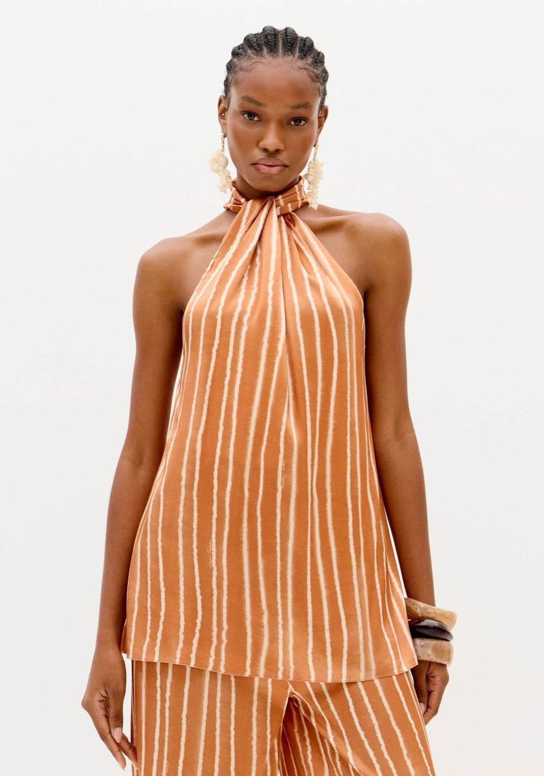 Blusa Alongada Estampada Sem Mangas Lança Perfume