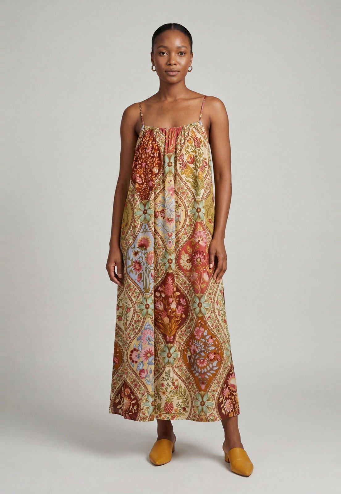Vestido Longo FARM Estampa Floral Bege