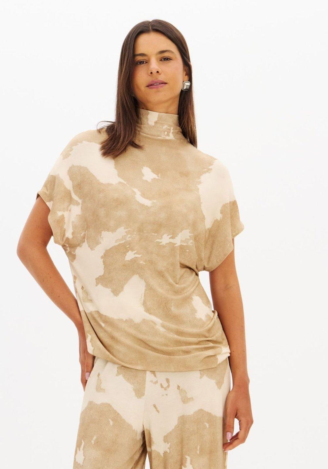 Blusa Alongada Gola Alta Estampada Lança Perfume