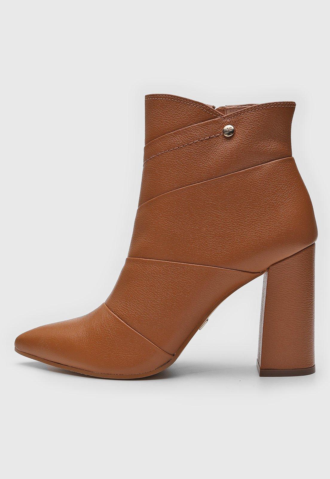 Bota Jorge Bischoff de Couro Cano Curto Caramelo