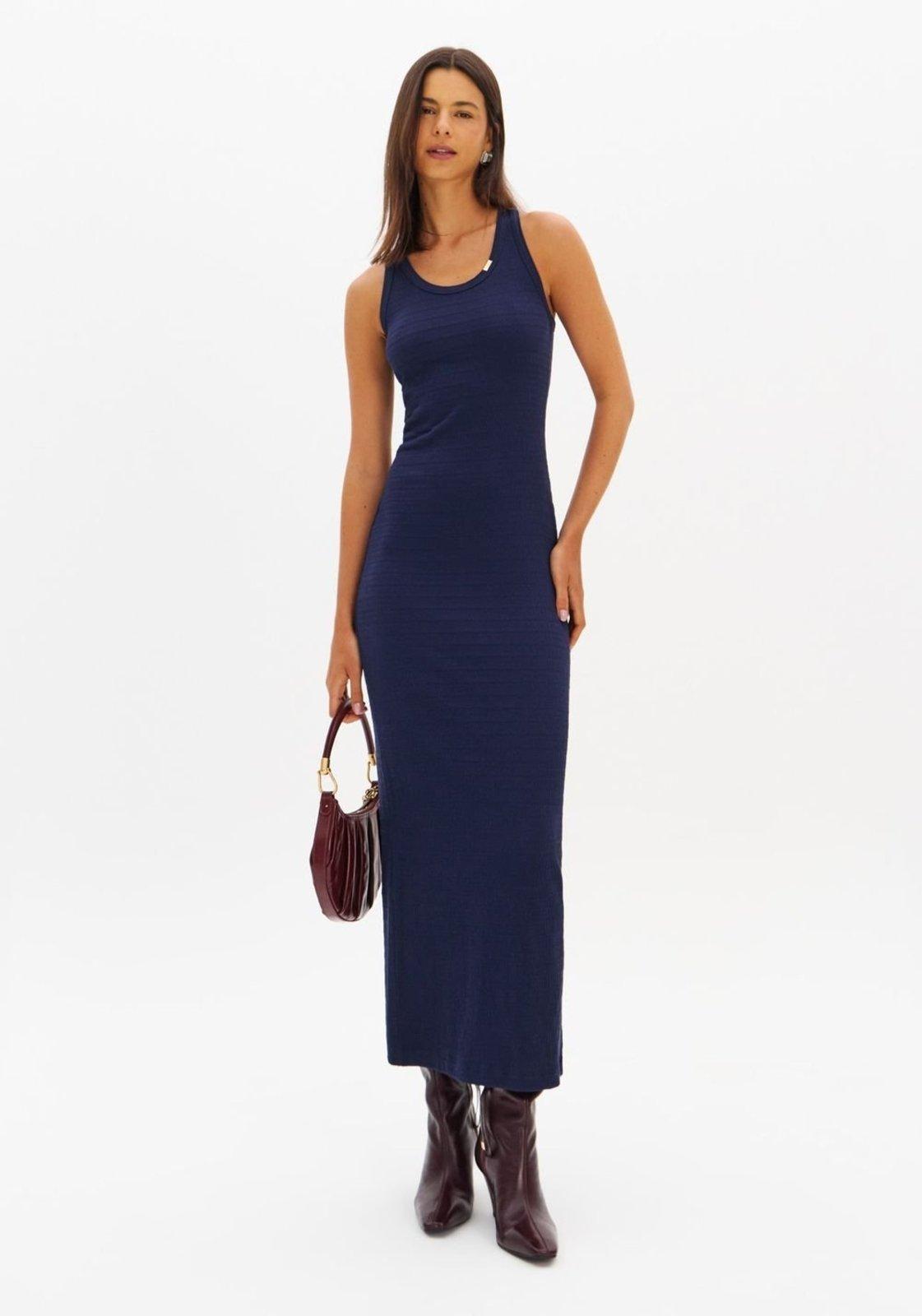 Vestido Super Midi Texturizado Sem Mangas Lança Perfume