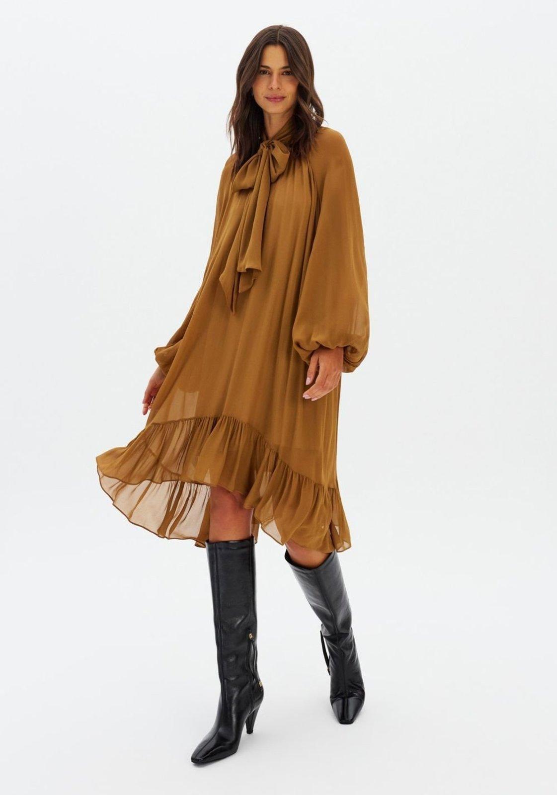 Vestido Curto Manga Longa De Chiffon Lança Perfume