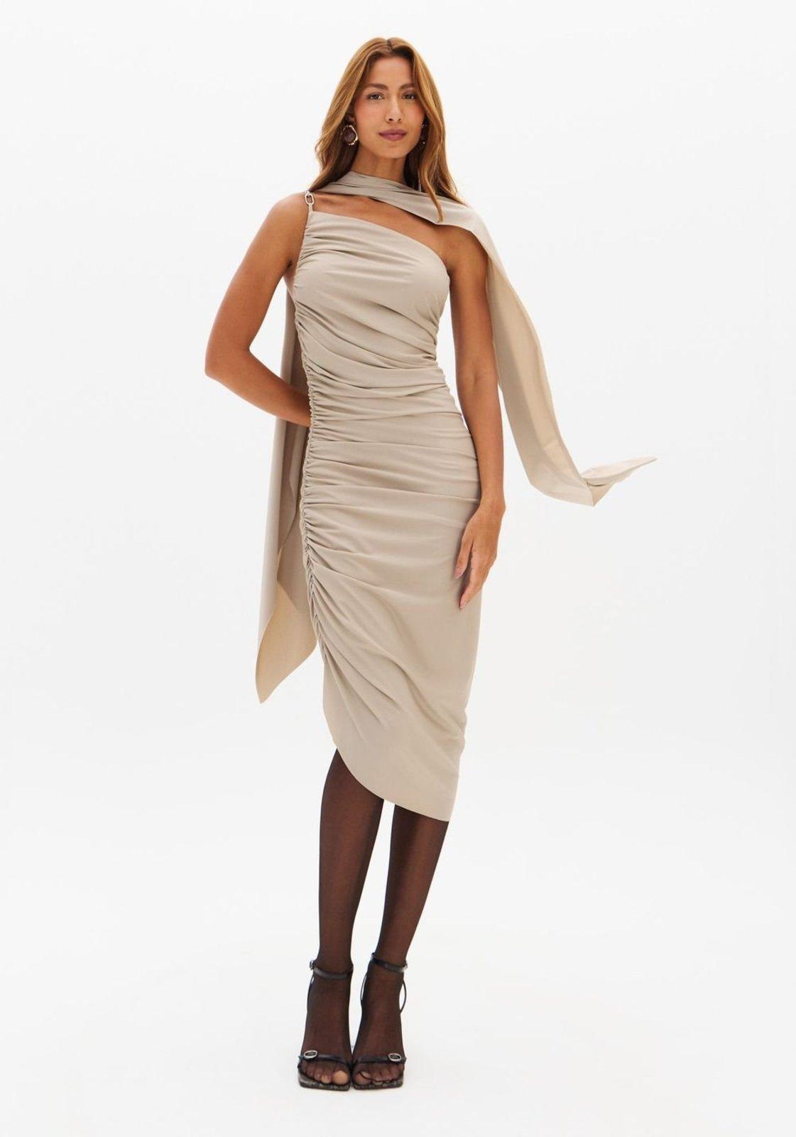 Vestido Curto Assimétrico Com Corrente Lança Perfume