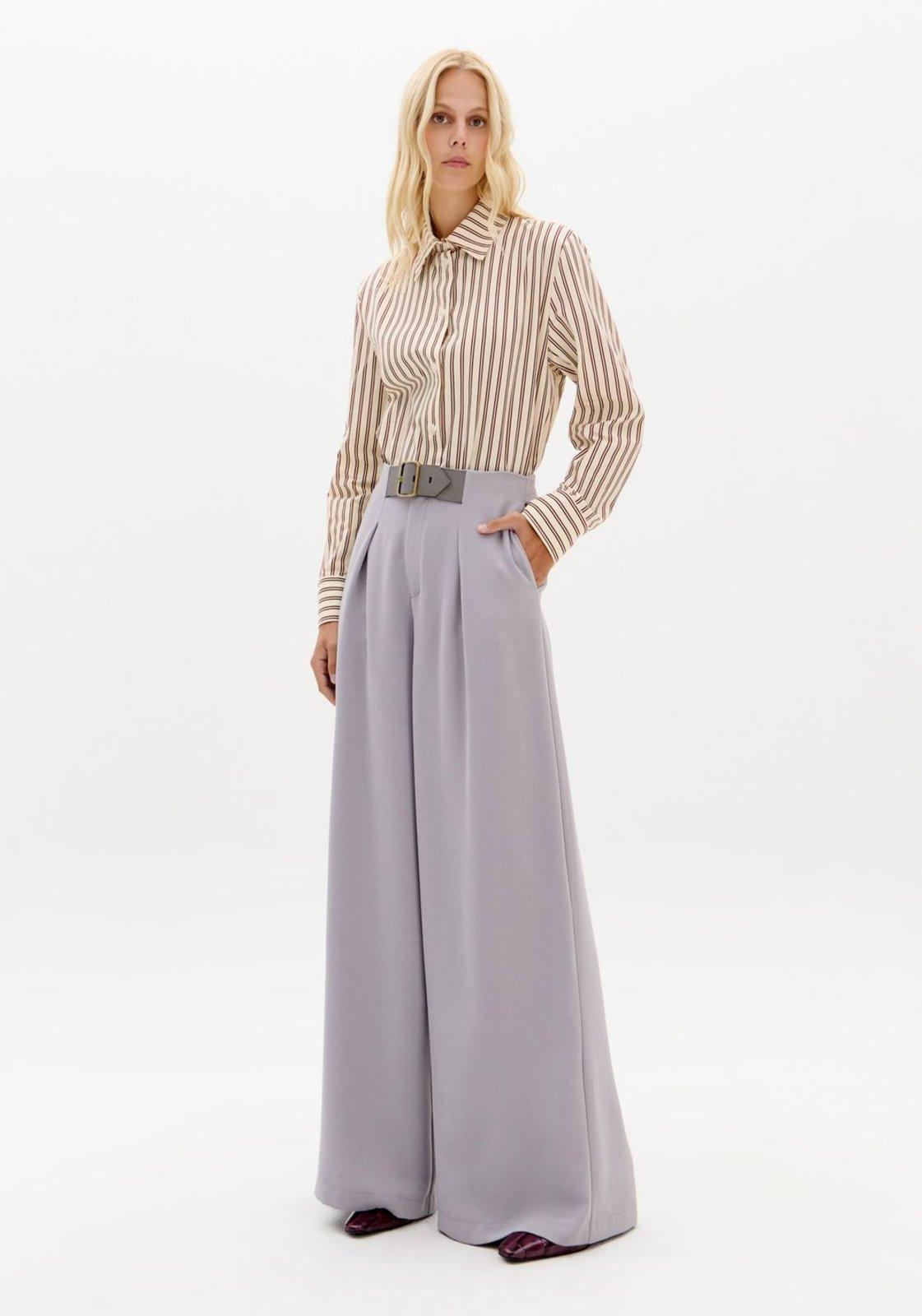 Calça Wide Leg Fivela Com Cintura Alta Lança Perfume