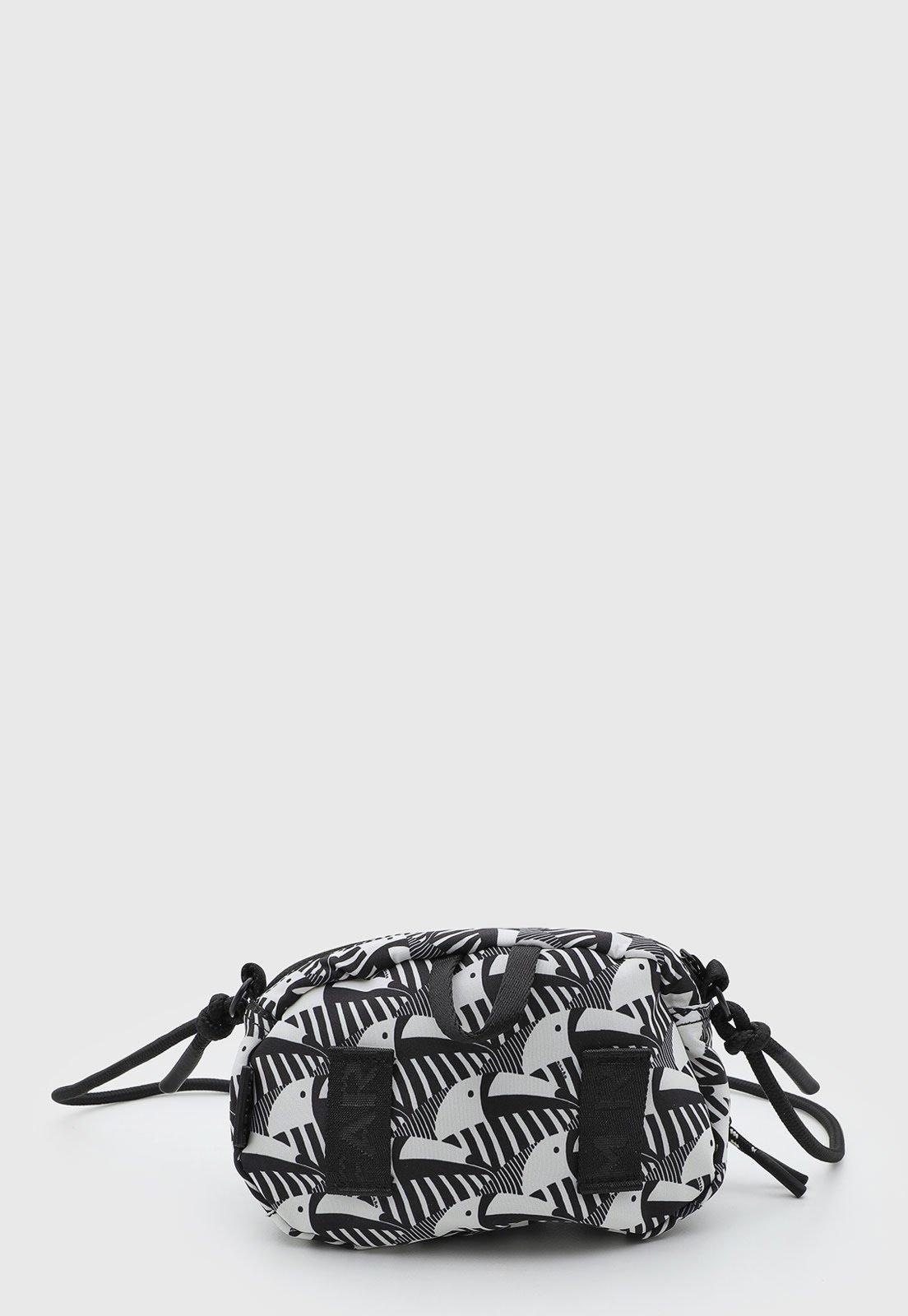 Bolsa Feminina FARM Chuchu Bico de Tucano Preta