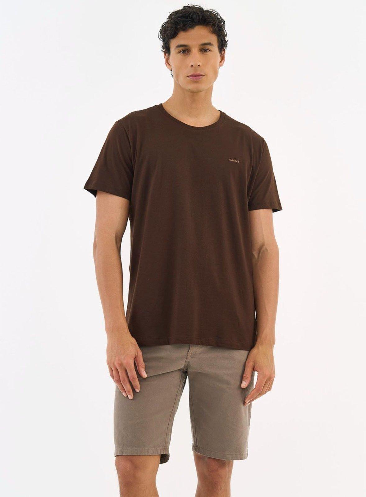 Camiseta Comfy Colcci Marrom Roccia