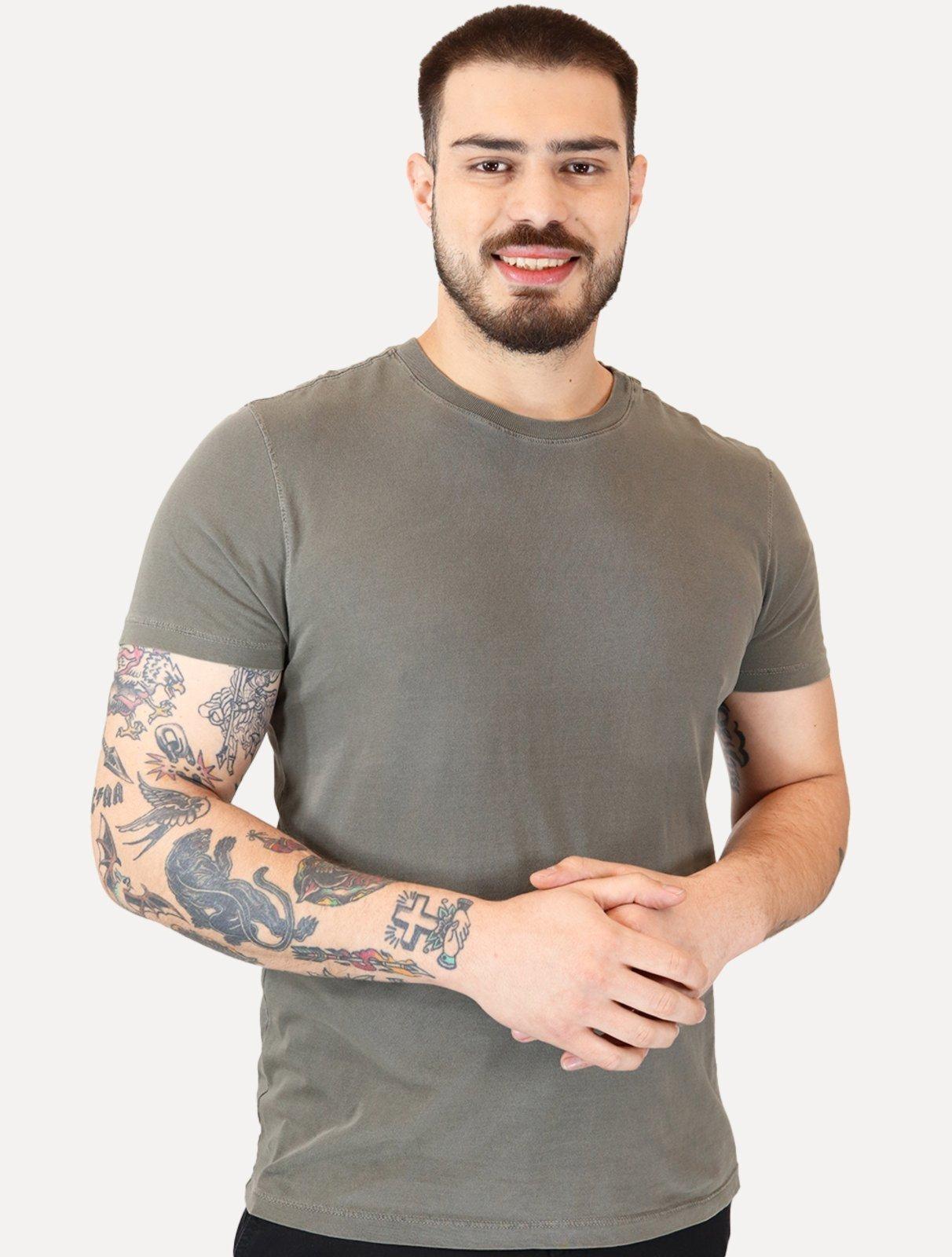 Camiseta Aramis Masculina Regular Military Verde Militar