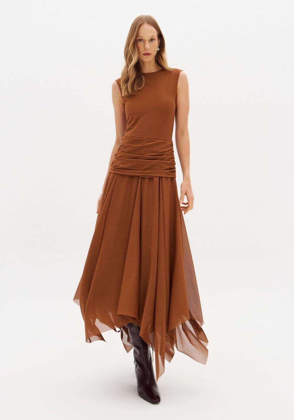 Vestido Super Midi Sem Manga De Tule Lança Perfume