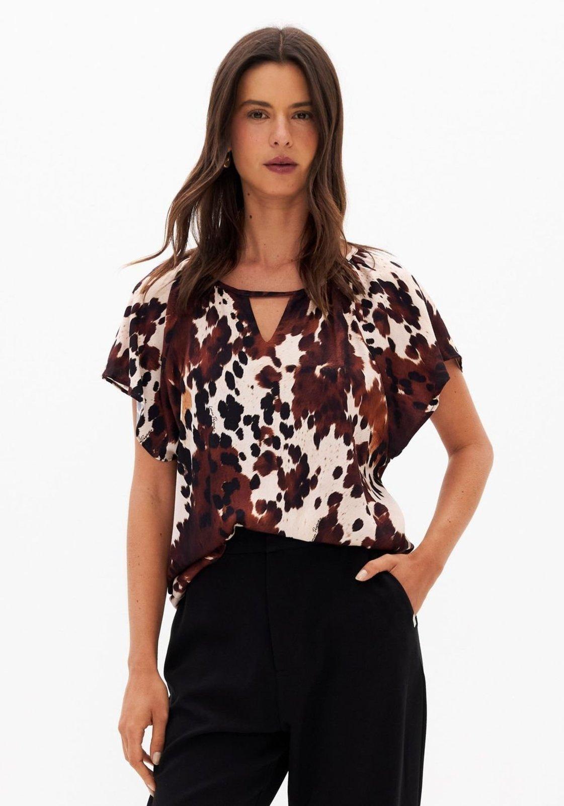 Blusa Manga Curta Estampada Lança Perfume