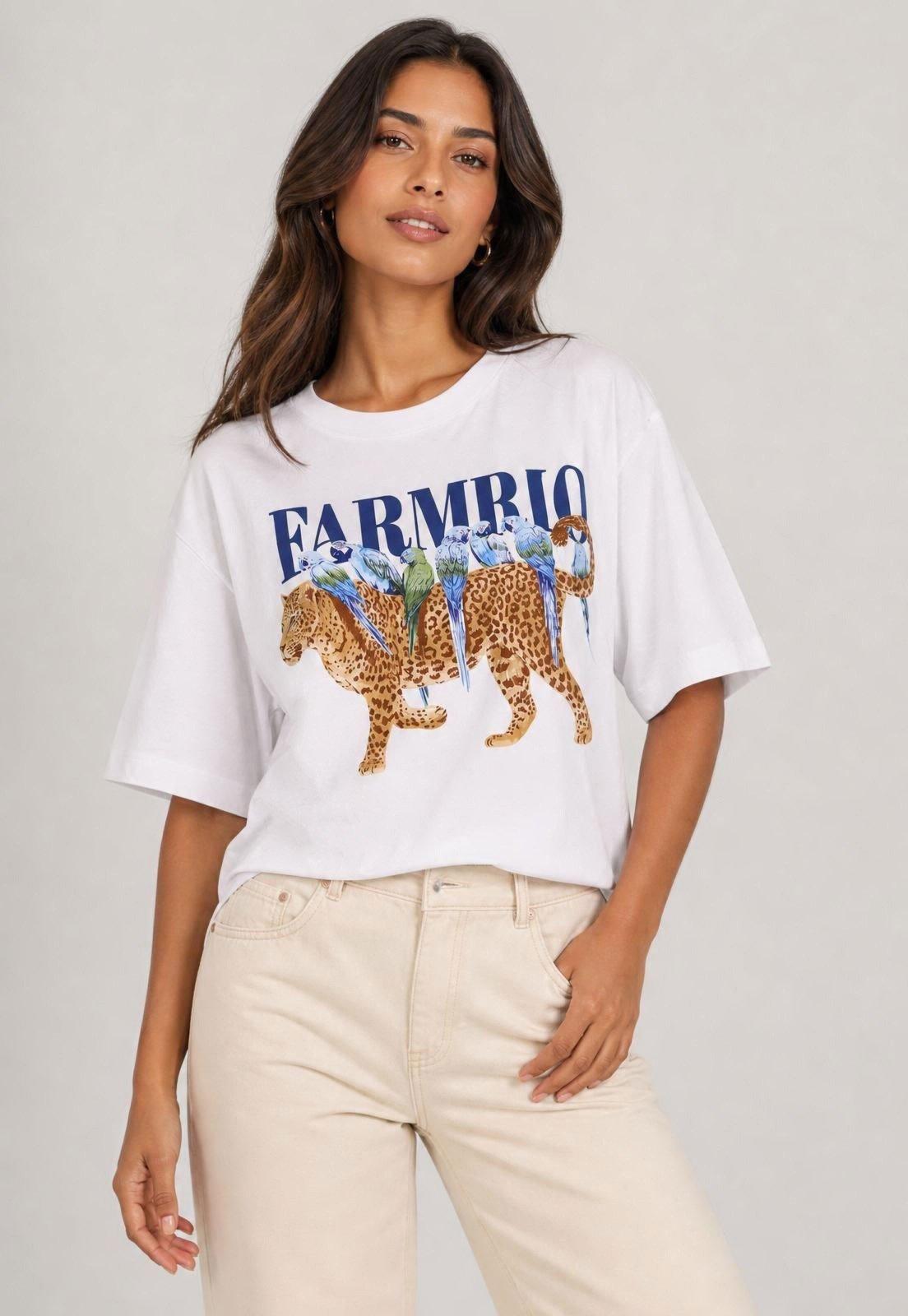 Camiseta Feminina FARM Estampa Onça Branca