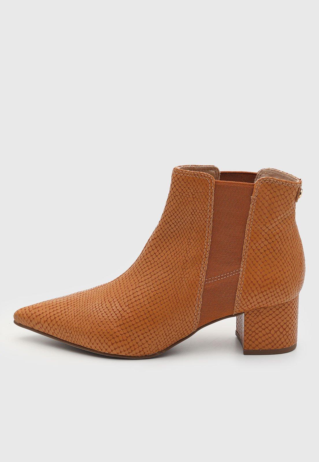 Bota Feminina Jorge Bischoff Cano Baixo Salto Grosso Caramelo