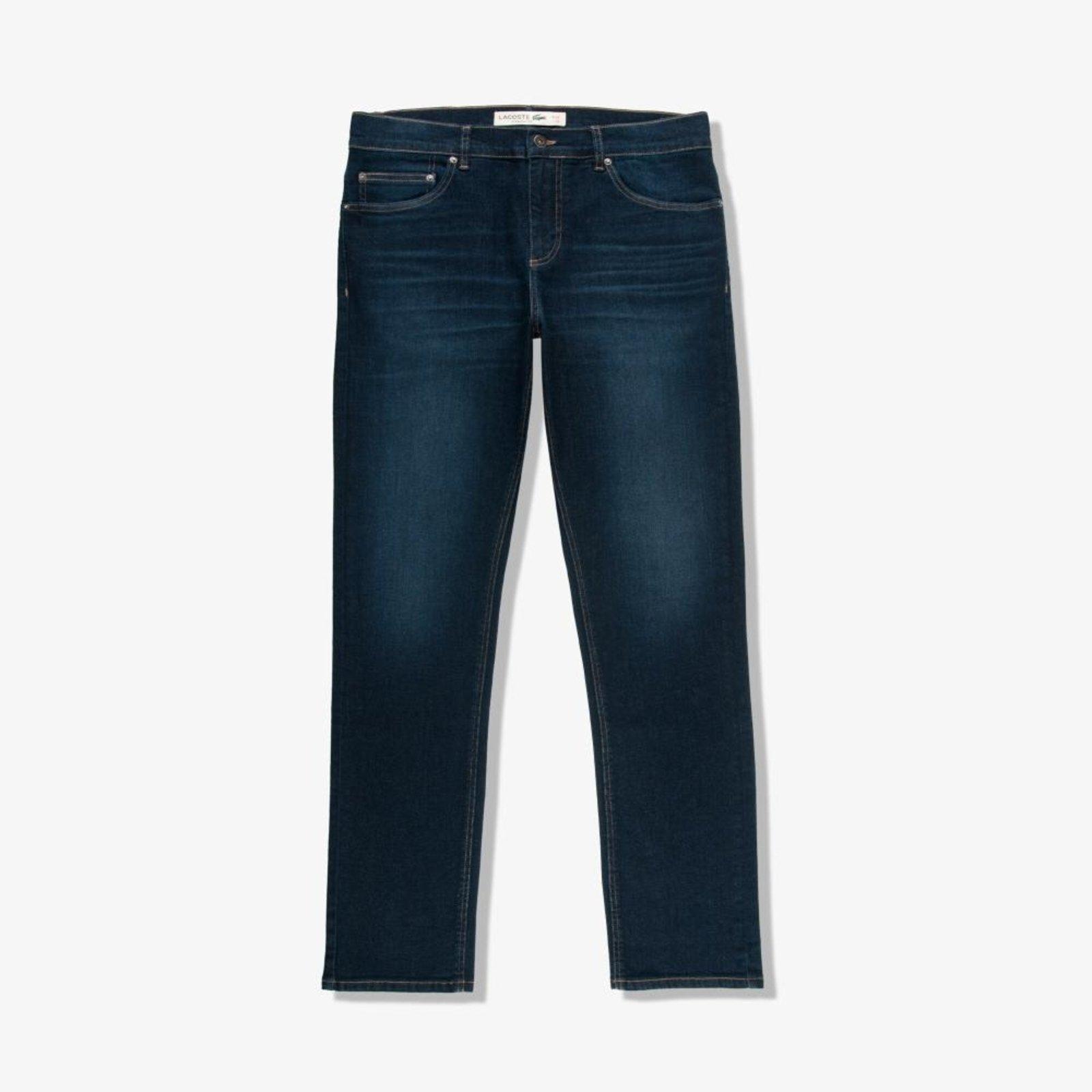 Calça jeans masculina straight fit em algodão com elastano
