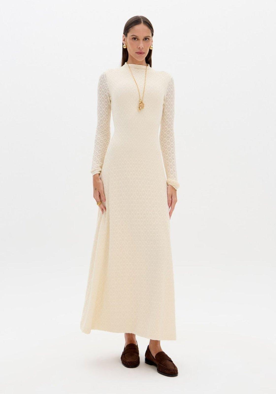 Vestido Solto Manga Longa Renda Lança Perfume