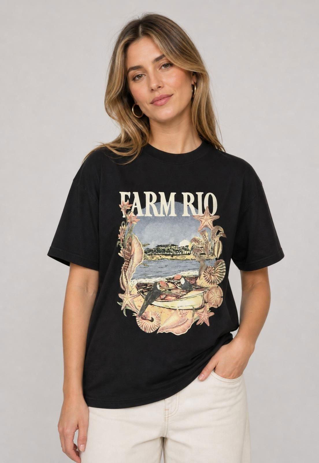 Camiseta Feminina FARM Estampa Natureza Preta