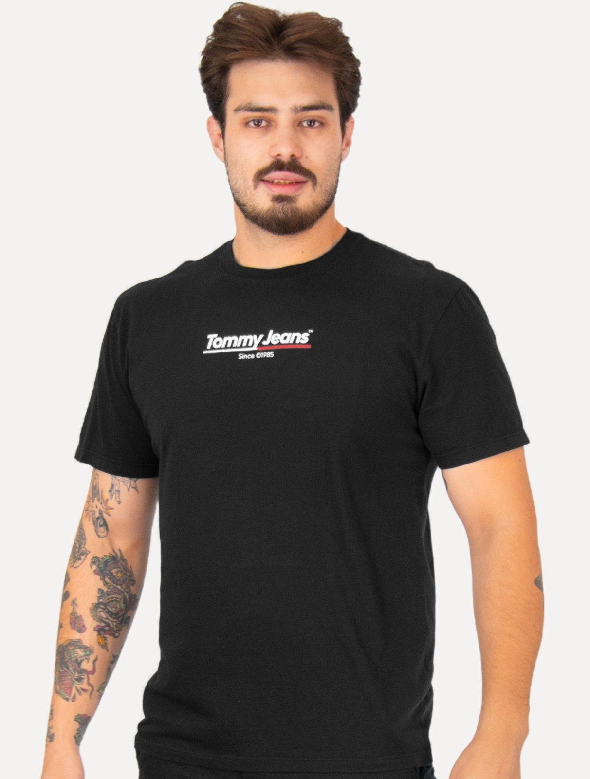 Camiseta Tommy Jeans Masculina Regular TJ RWB Flag Preta