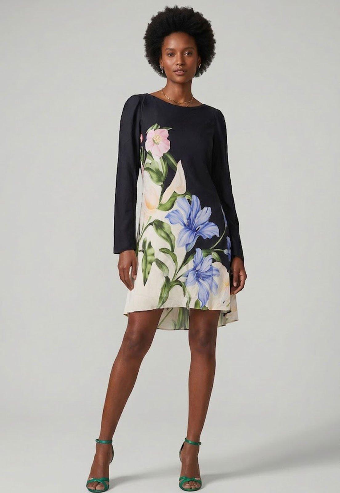 Vestido FARM Evasê Estampa Floral Preto
