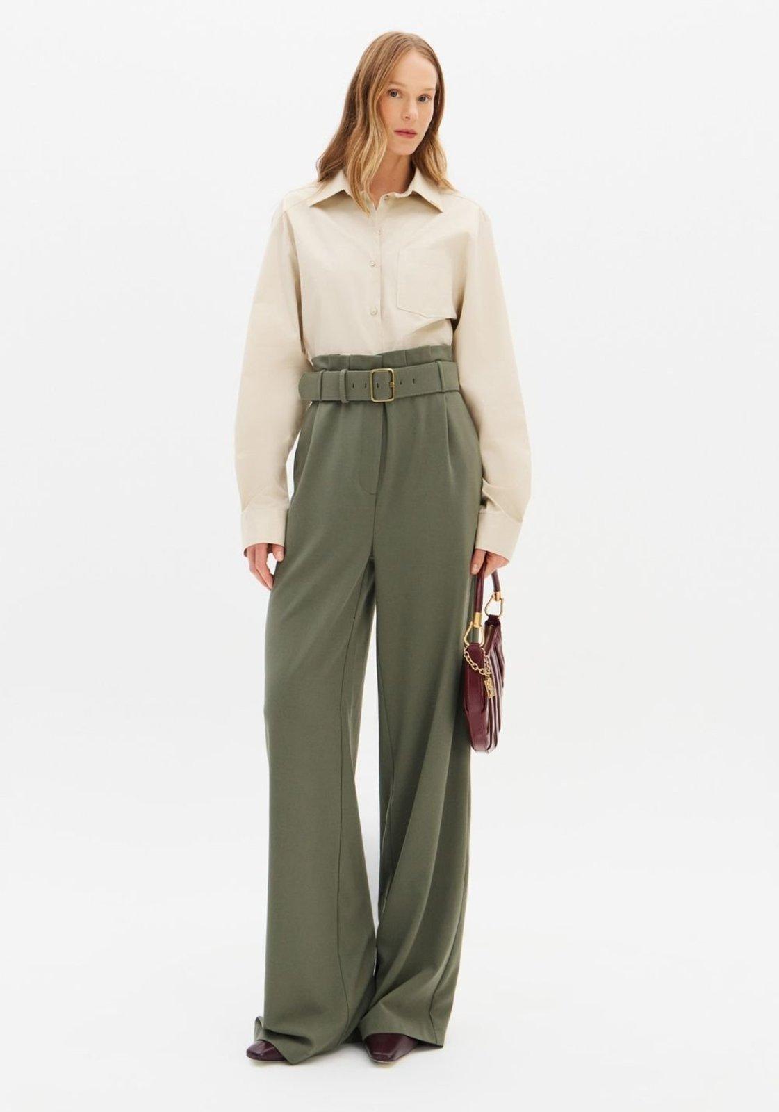 Calça Wide Leg Cintura Alta Clochard Com Cinto Lança Perfume