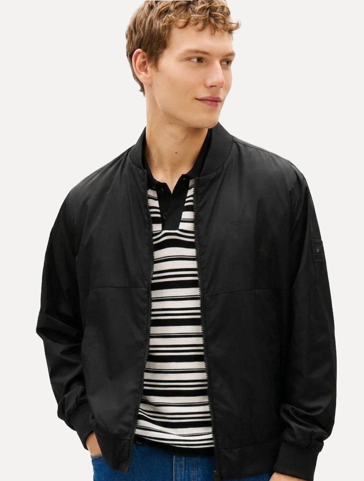 Jaqueta Tommy Hilfiger Branded Rubber Bomber Preta