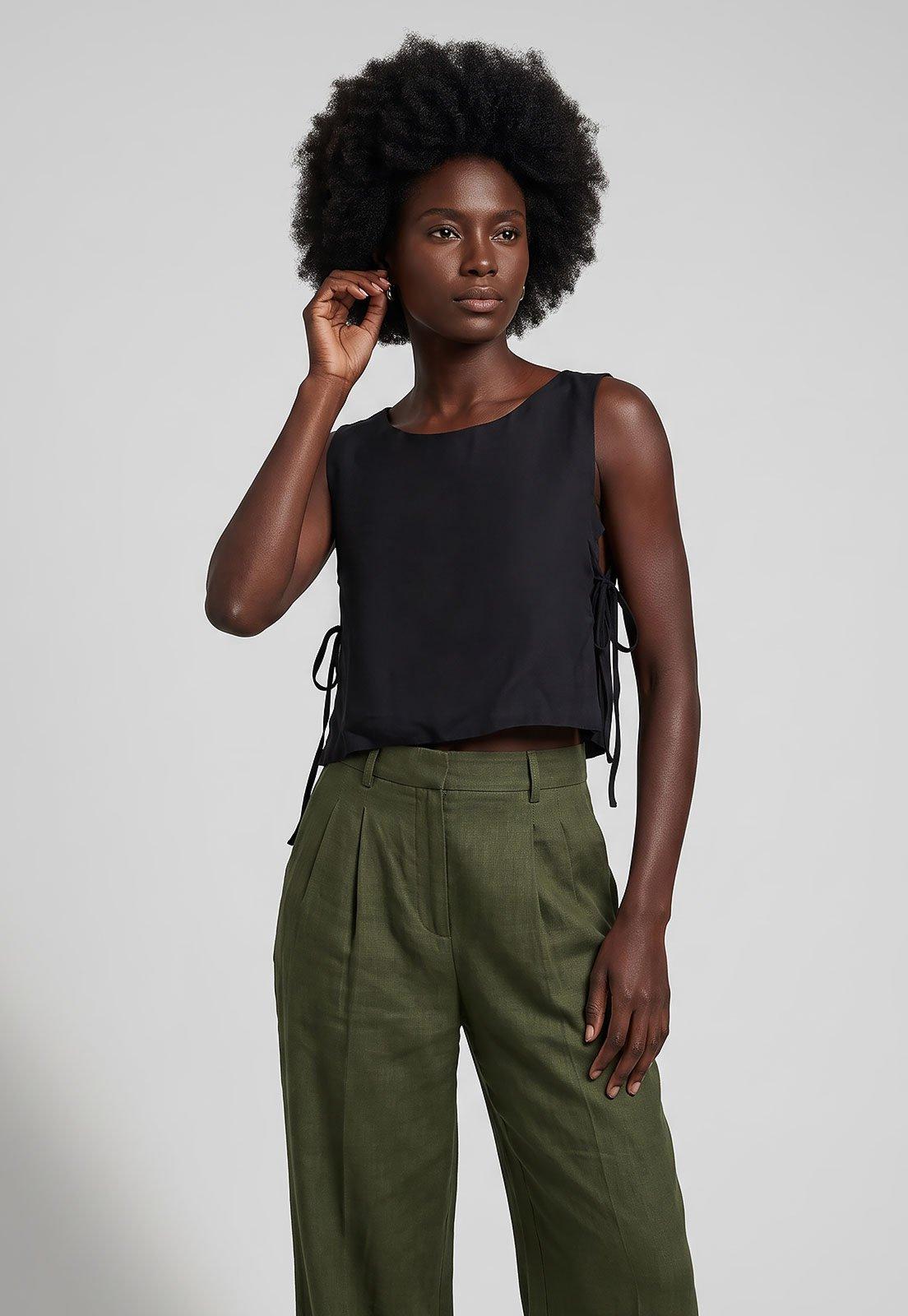 Blusa Feminina FARM Cropped Preta