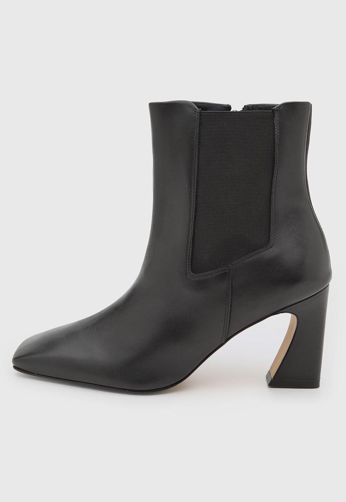 Bota Feminina Capodarte Cano Baixo Salto Alto Preta