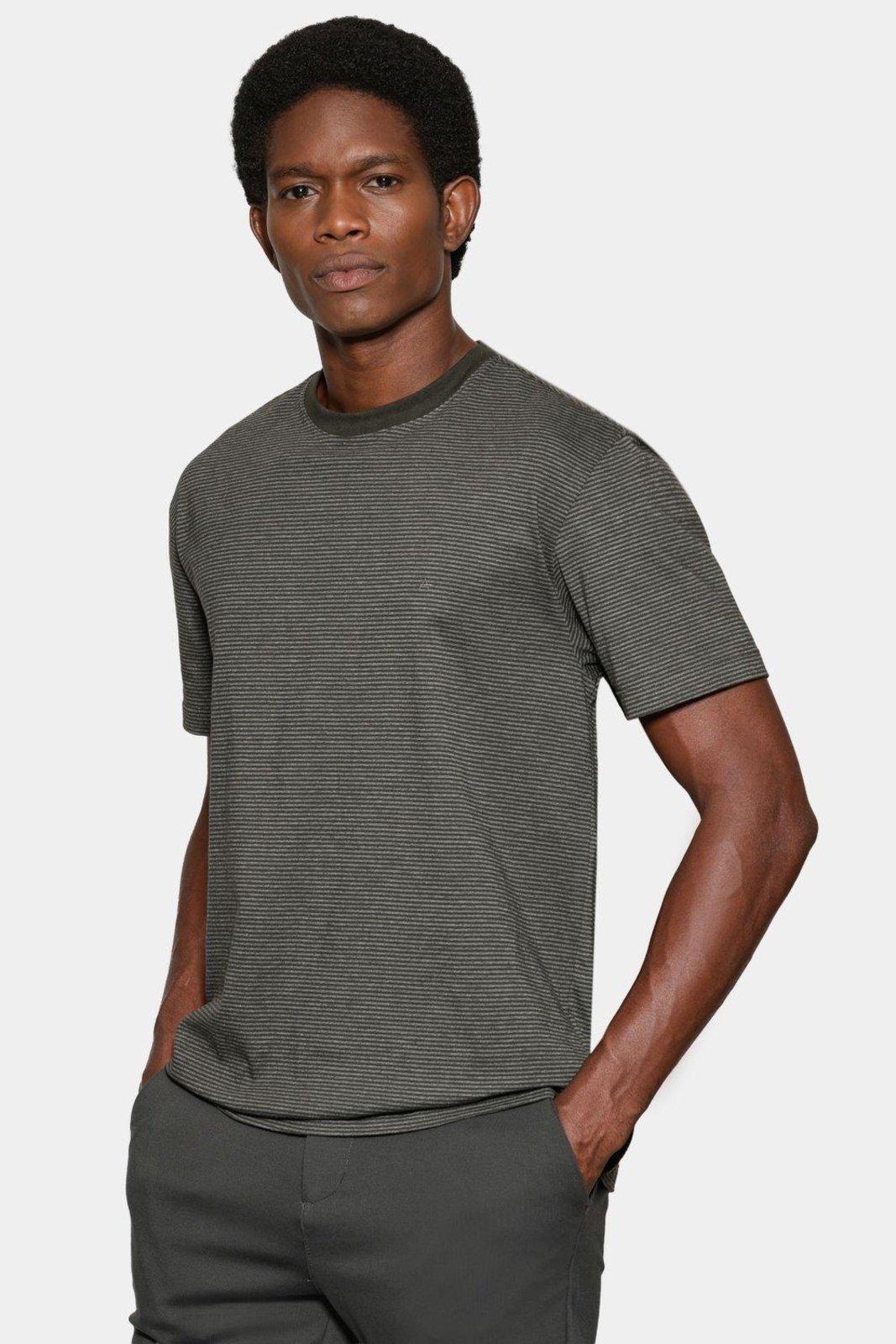 Camiseta Aramis Manga Curta Básica Listra