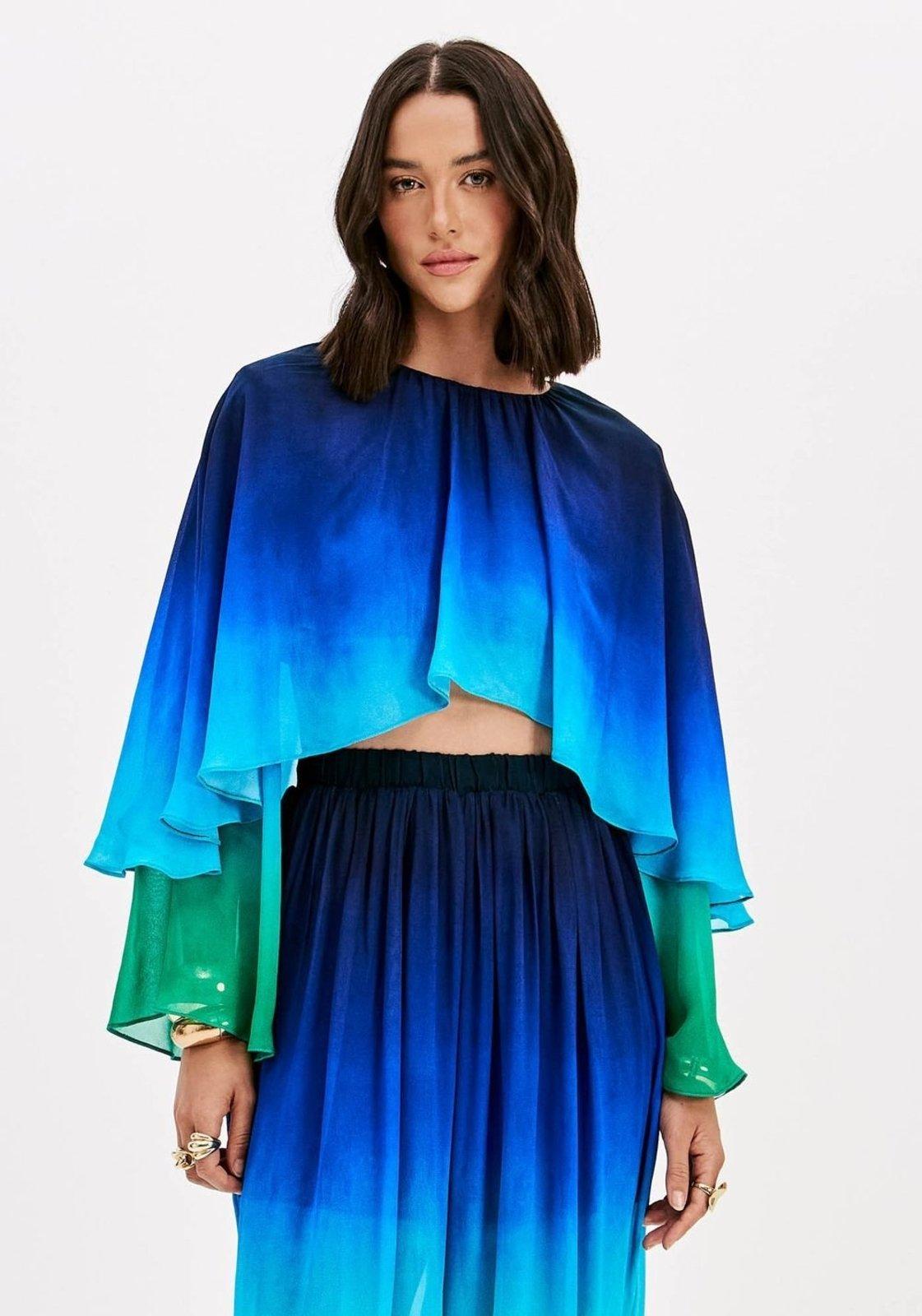 Blusa Ampla Chiffon Com Sobreposição Lança Perfume