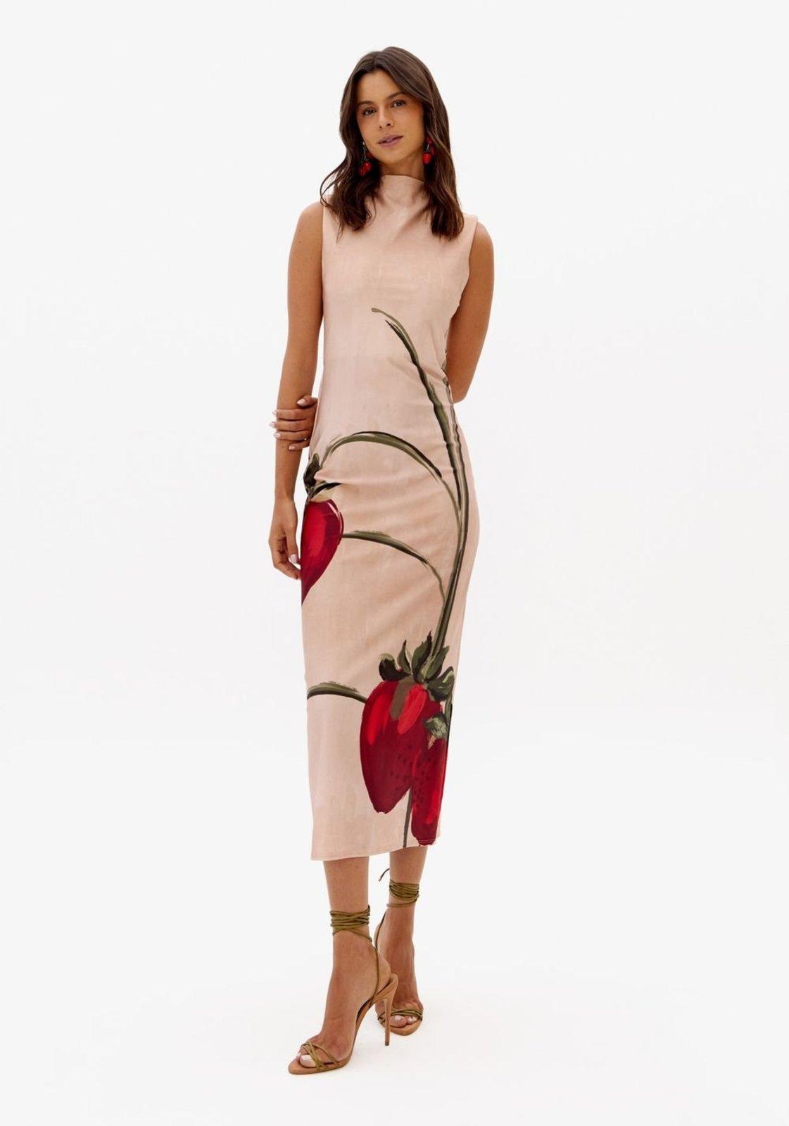 Vestido Sem Manga Midi De Malha Morango Lança Perfume