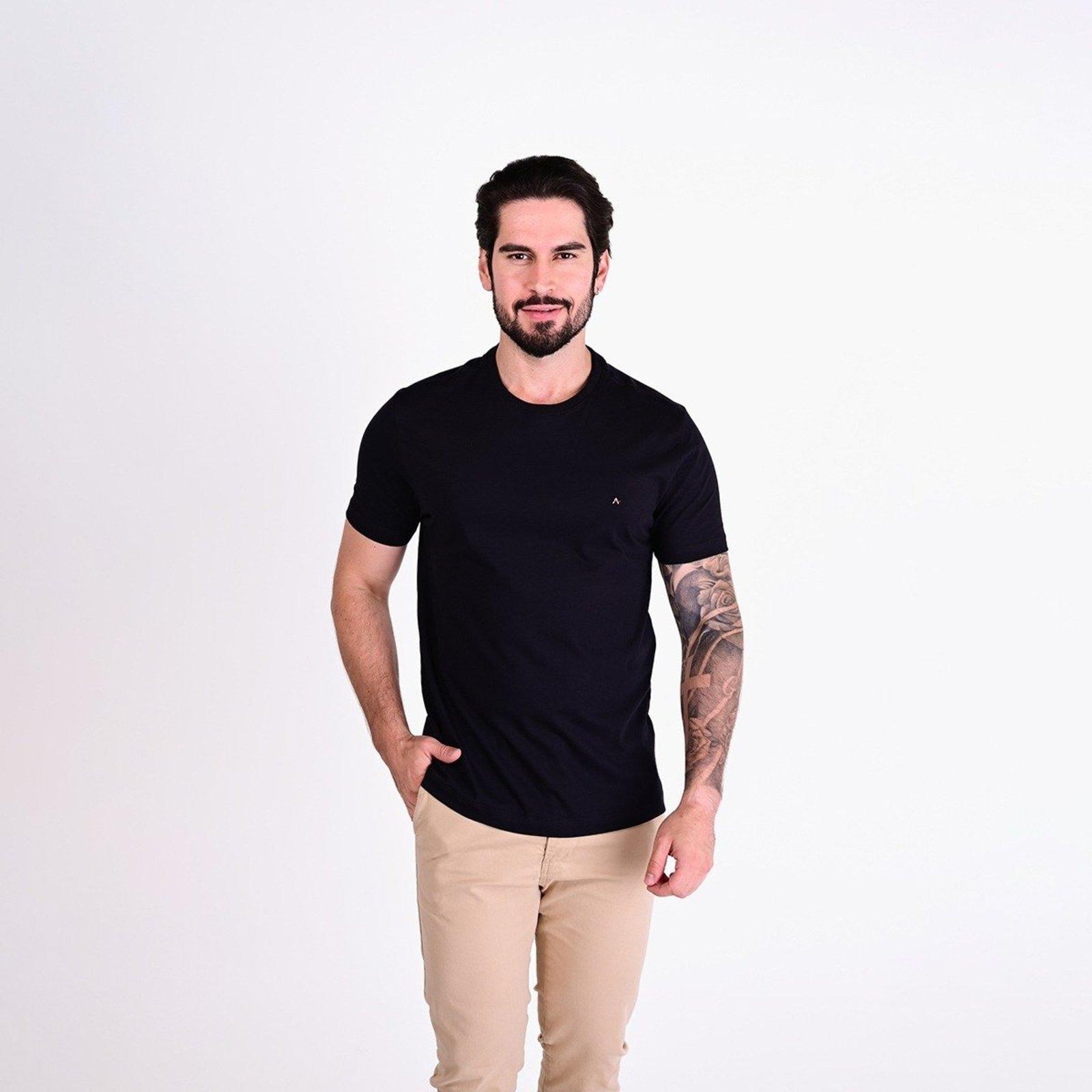 Camiseta Aramis Básica Preta