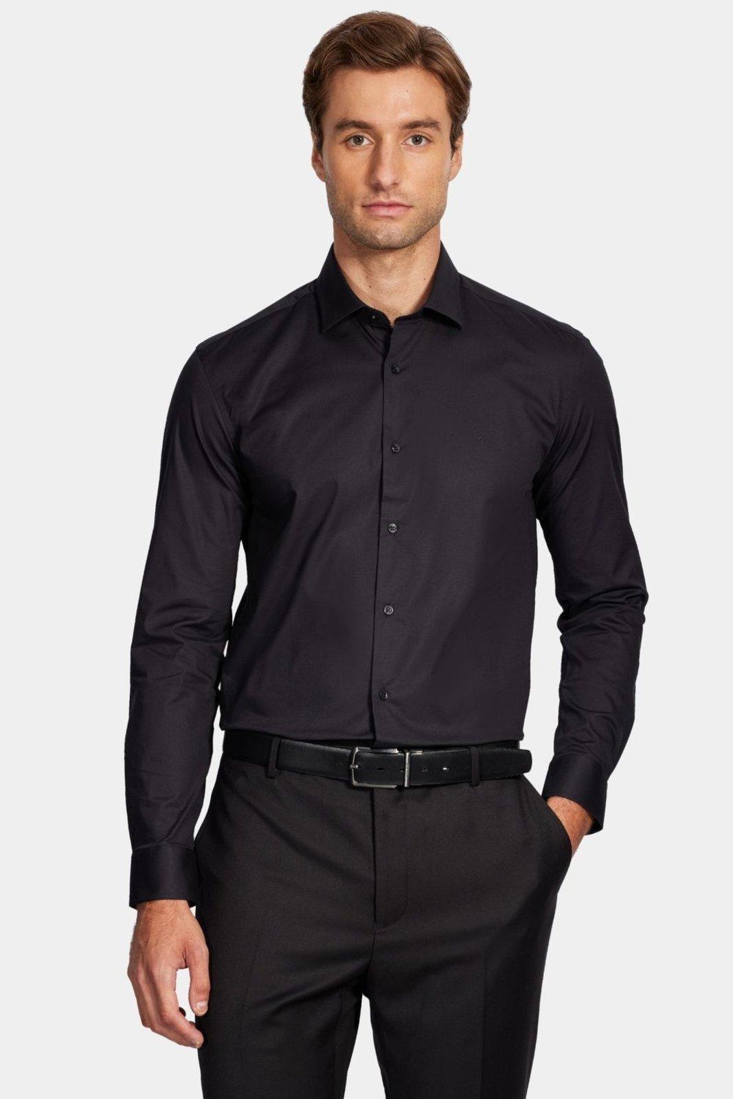Camisa Aramis Manga Longa Cosmo Slim em Tricoline Stretch Liso Preto - G
